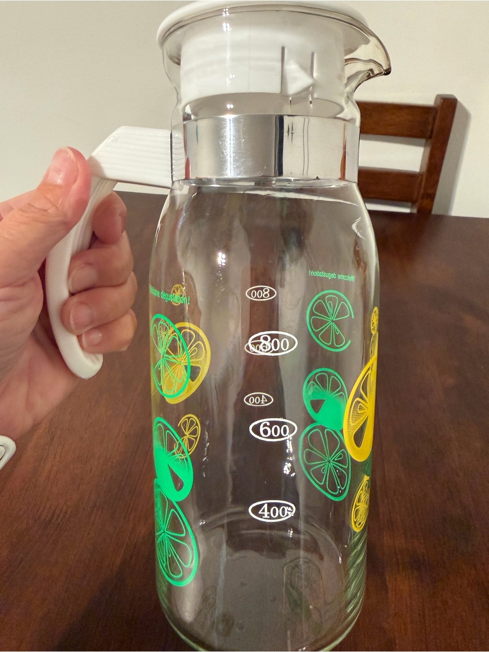 Vintage Pyrex Glass Lemon Lime Pitcher Carafe 1 Quart Welcome Degustation! 9.5" - Picture 3 of 7